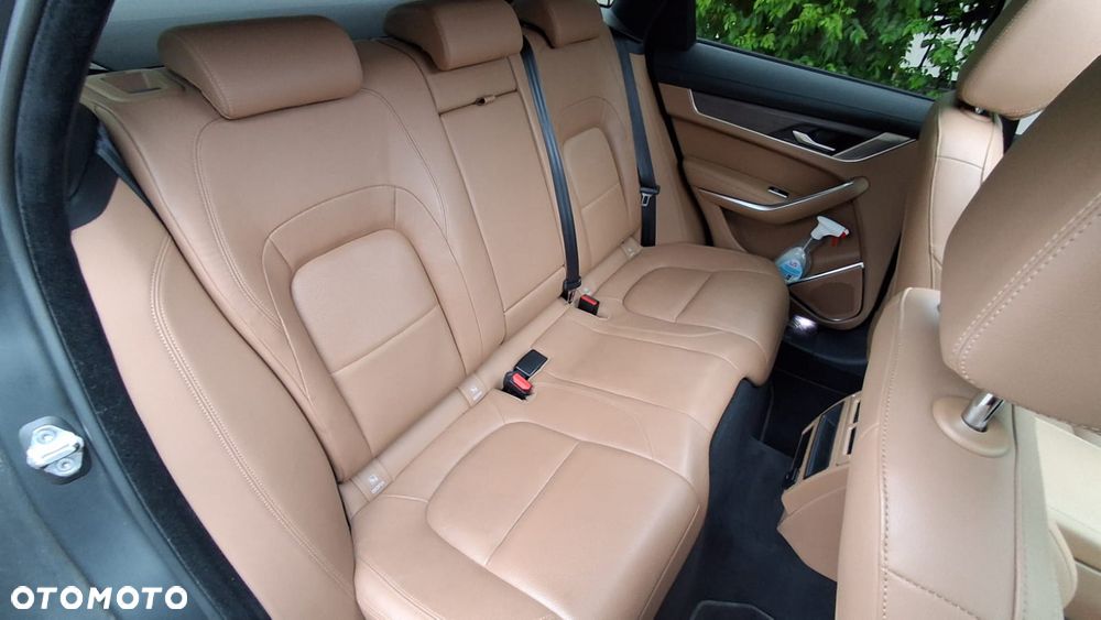 Jaguar F-Pace D200 AWD R-Dynamic SE 90th Anniversary Edition - 25