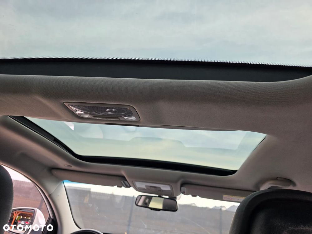 Kia Sportage 1.6 GDI 2WD Fifa World Cup Edition - 9