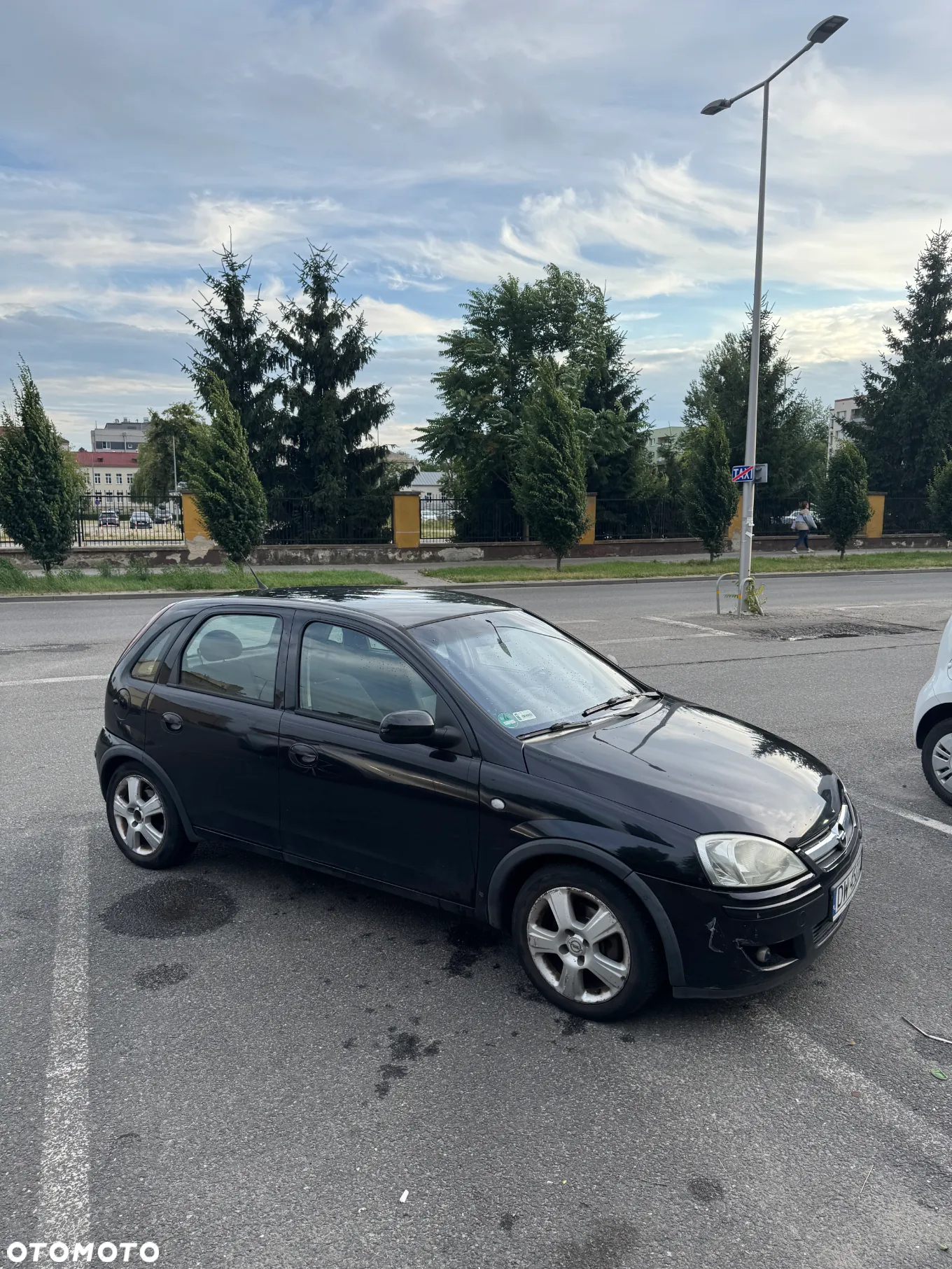 Opel Corsa 1.8 16V Enjoy - 3