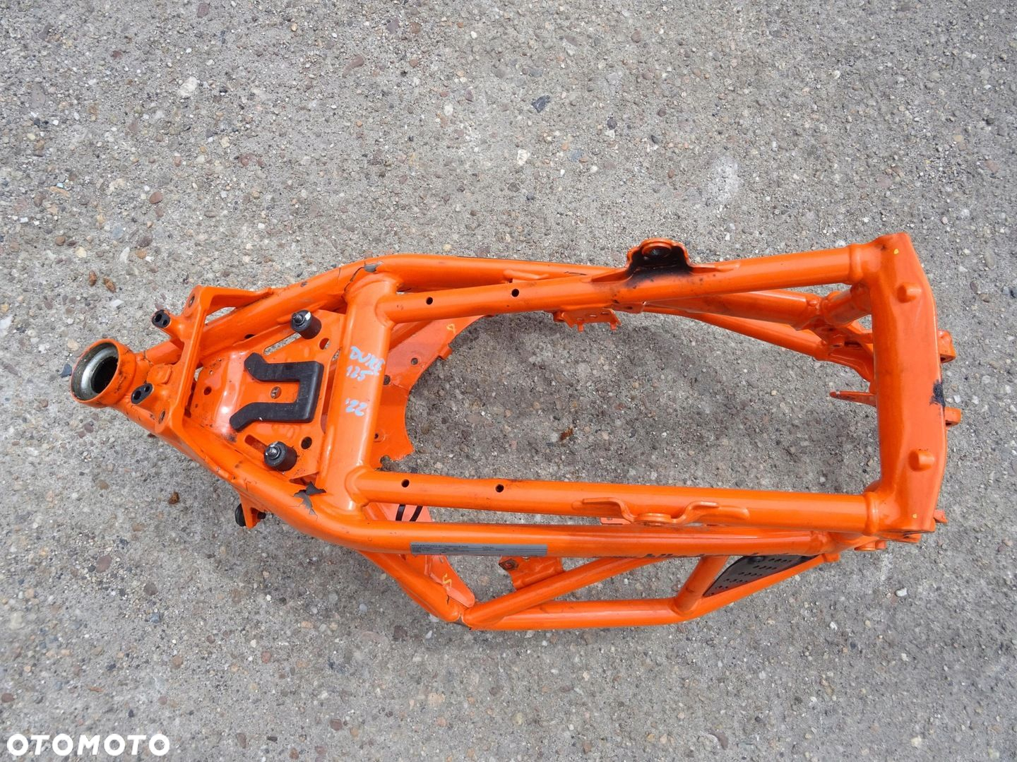 KTM DUKE 125 RAMA DOKUMENTY 22 17 - 23 - 2