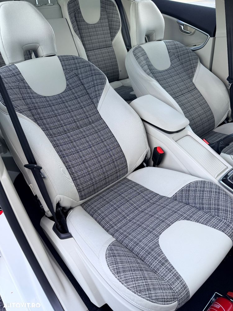 Volvo V40 D2 DRIVe Kinetic - 20