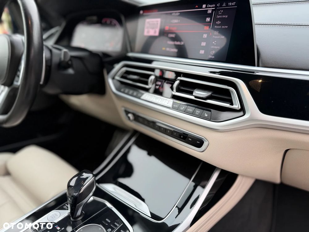 BMW X7 - 37