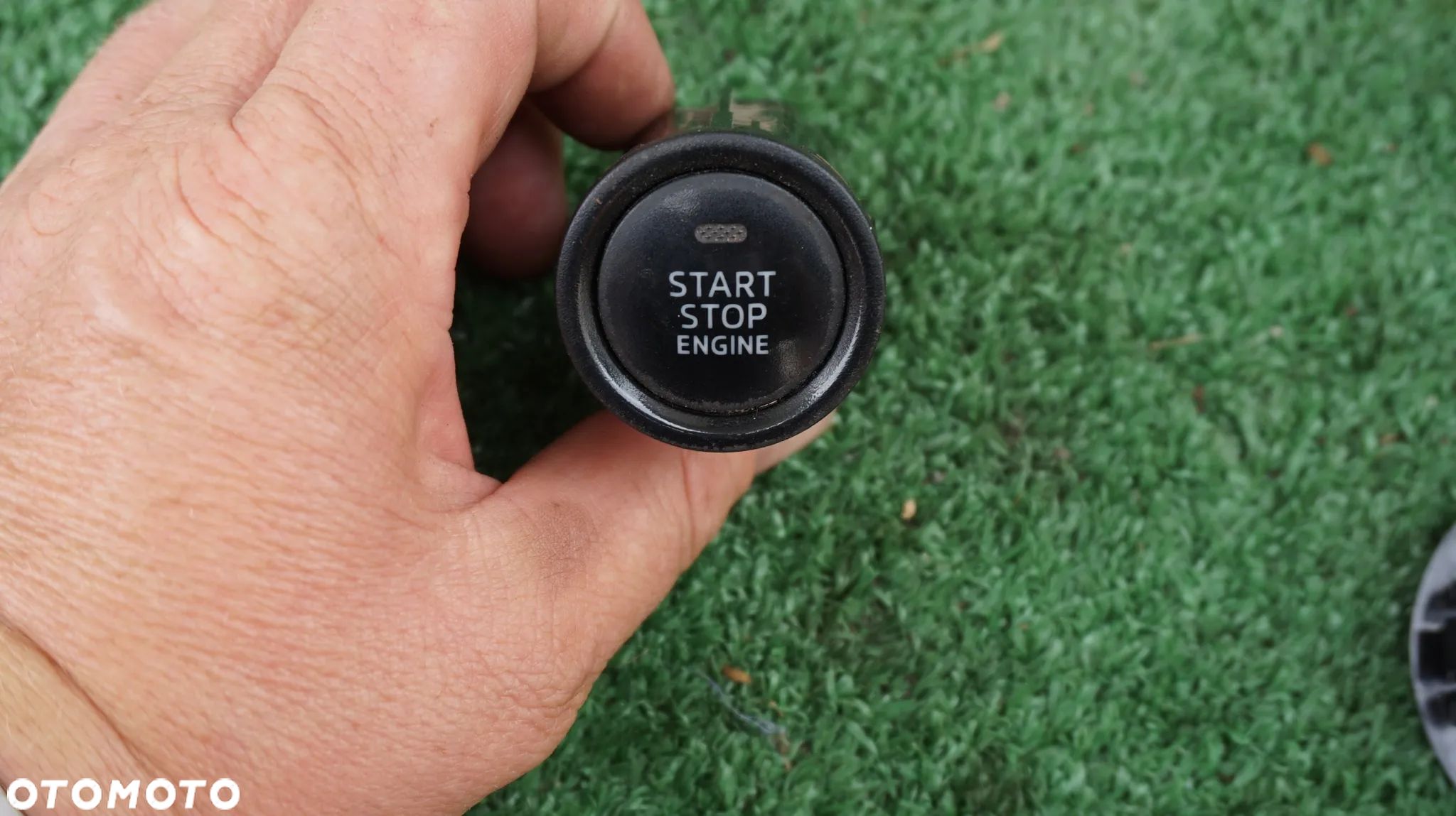 Mazda CX-3  przycisk START STOP BJS7 66 3S0 - 1