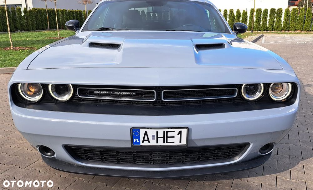 Dodge Challenger 3.6 SXT - 2