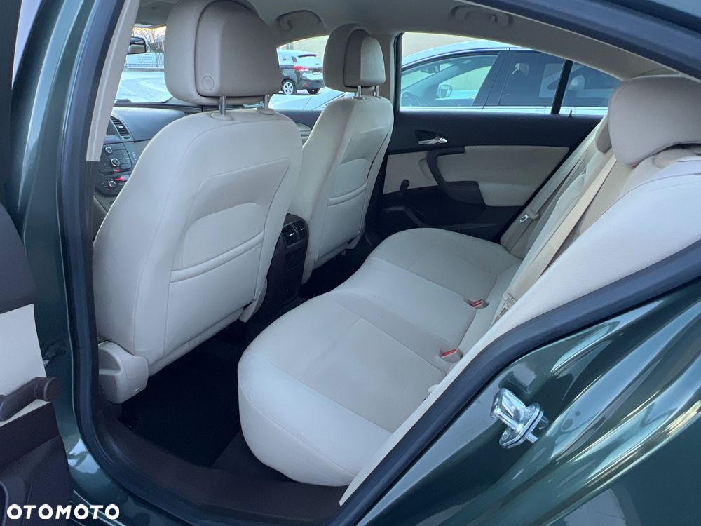 Opel Insignia 1.6 Turbo Edition - 33