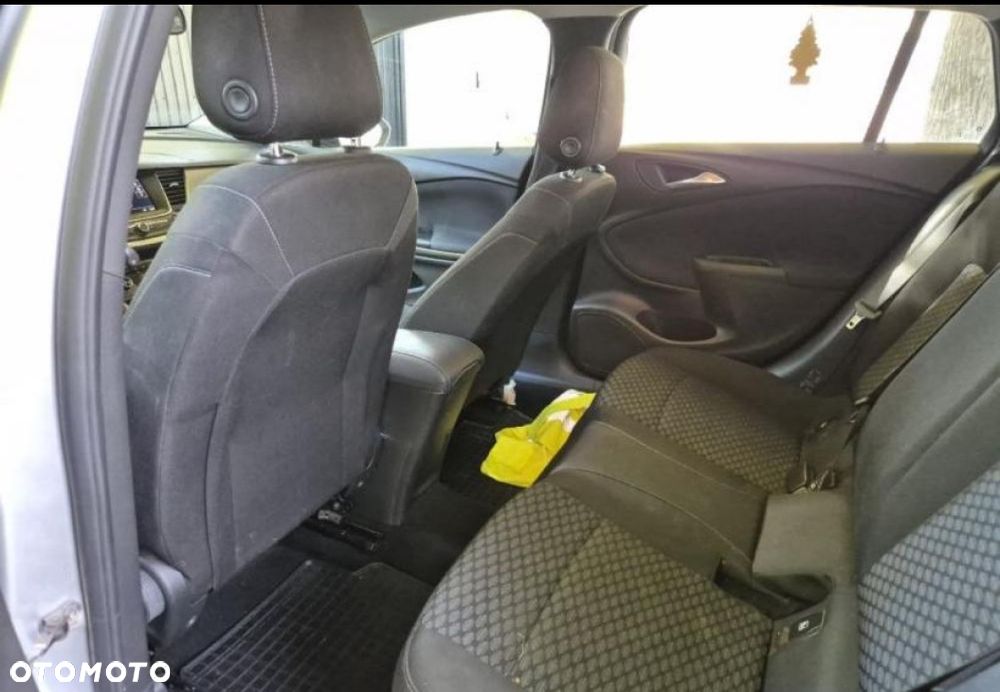 Opel Astra 1.2 T Business Elegance S&S - 6