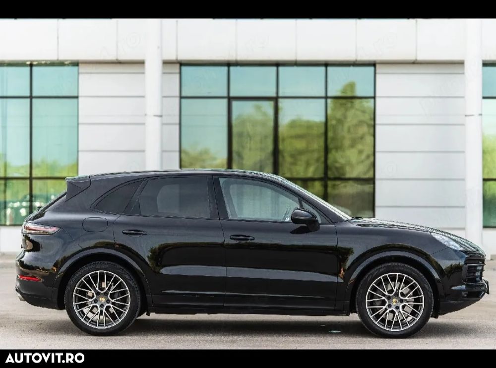 Porsche Cayenne S - 4