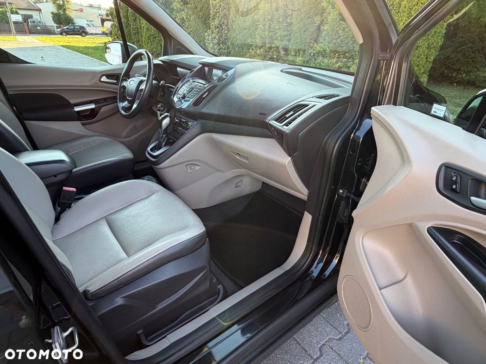 Ford Transit Connect - 19