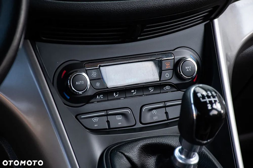 Ford Kuga 1.5 EcoBoost FWD Titanium ASS - 35
