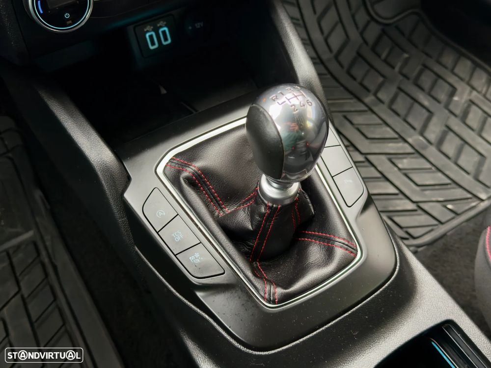 Ford Focus SW 1.5 TDCi ST-Line - 18