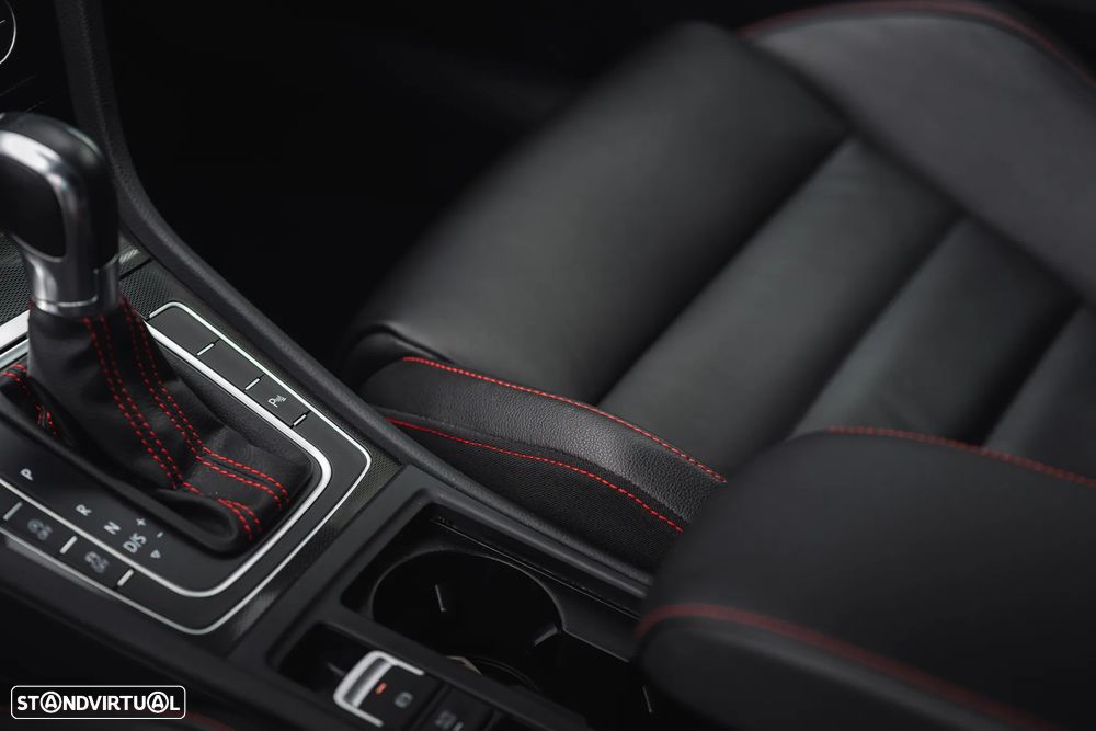 VW Golf GTI Performance BlueMotion DSG - 21