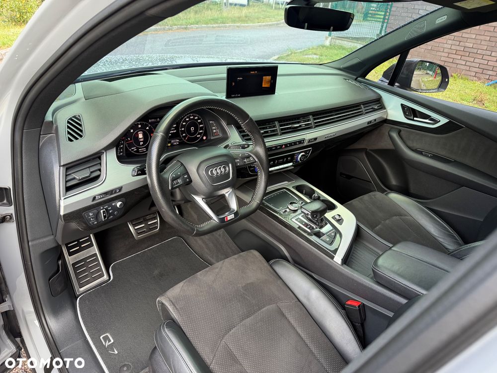 Audi Q7 - 13