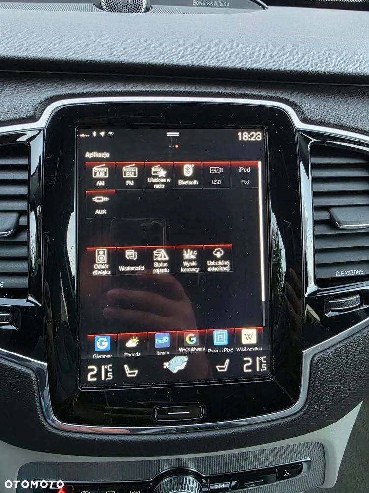 Volvo XC 90 - 32