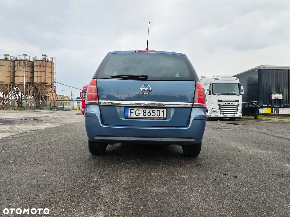 Opel Zafira 1.9 CDTI Cosmo - 4