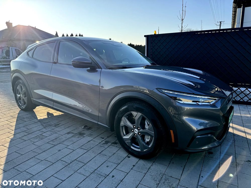 Ford Mustang Mach-E - 9