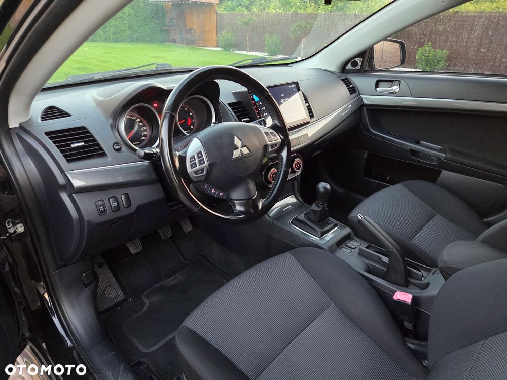 Mitsubishi Lancer - 9