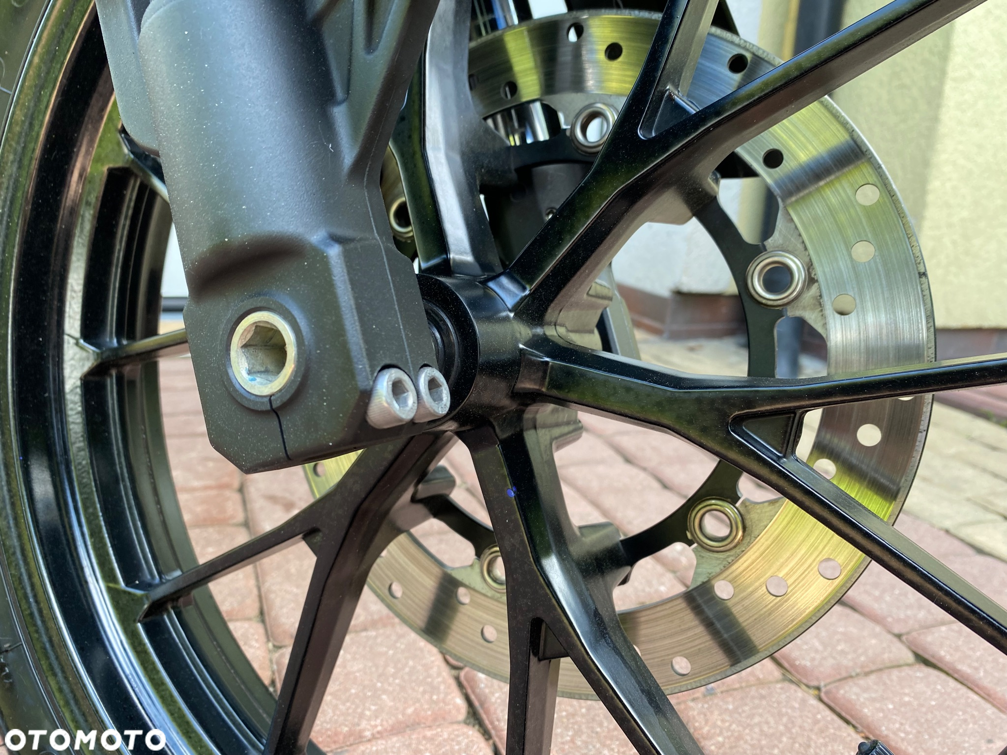 Yamaha MT - 16