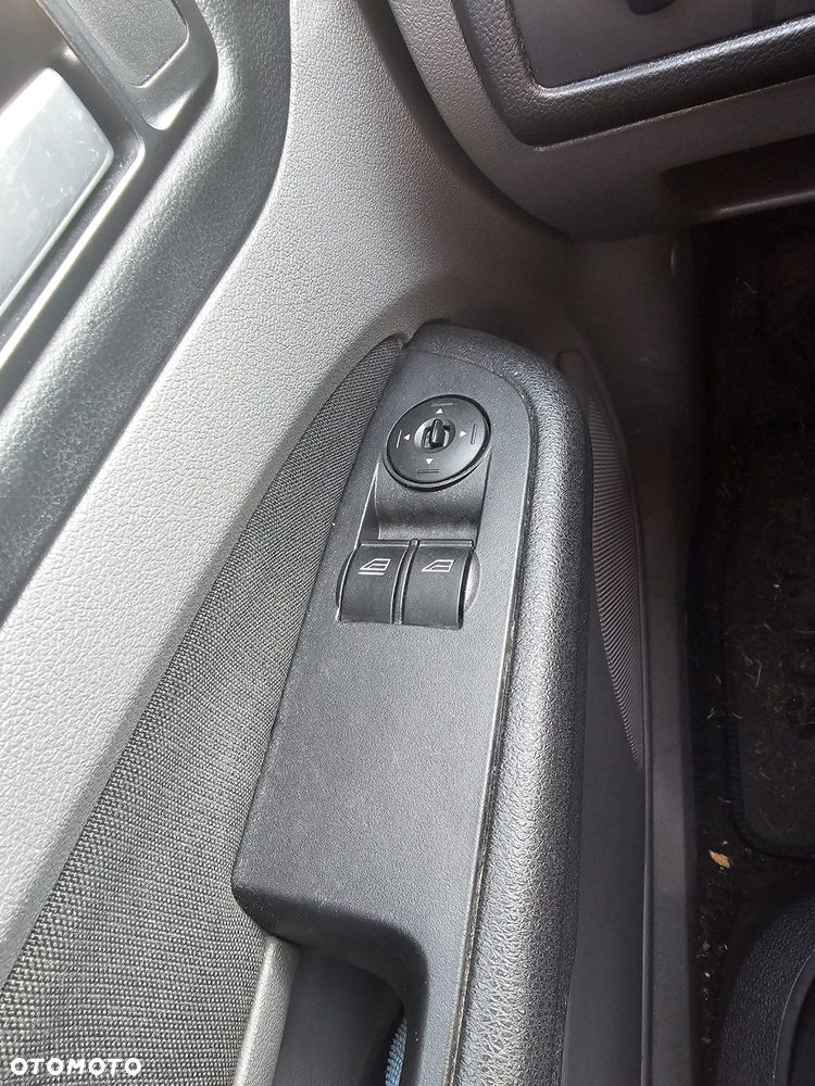 Ford Focus 1.6 TDCi Amber X - 14