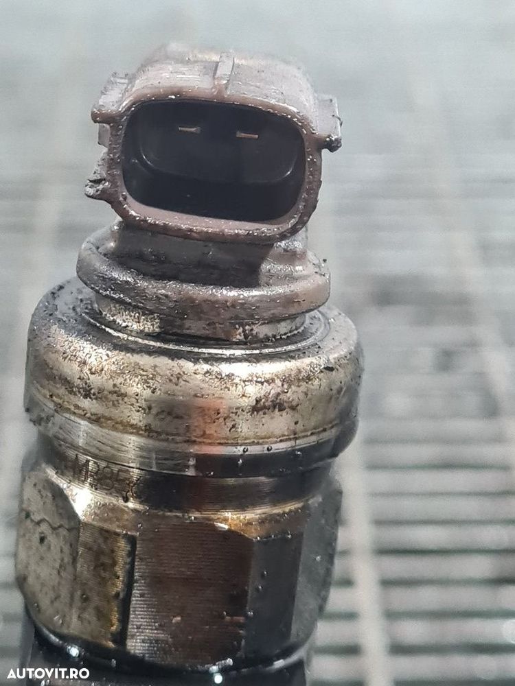 Injector Nissan Pathfinder 2.5 Diesel D40 2004 - 2010 174CP YD25DDTi (922) Diesel D820FFF1 - 3