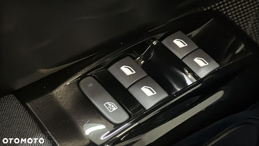 Citroën C3 1.2 PureTech Max EAT6 - 31