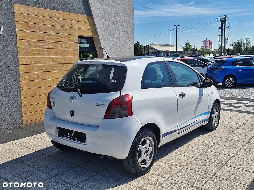 Toyota Yaris 1.0 VVT-i - 5