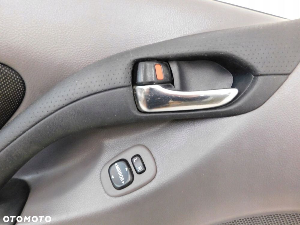 tapicerka drzwi lewa toyota celica vii 1.8b 00r - 2