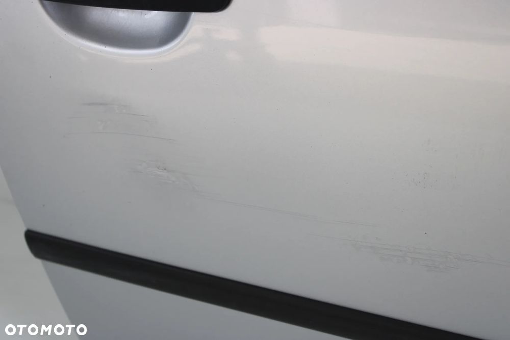 VW Golf IV Bora Drzwi Prawy Przód LA7W - 6
