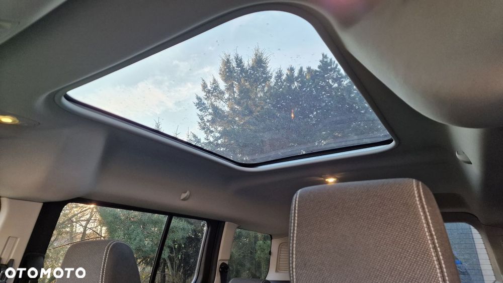 Ford Tourneo Connect Grand - 22