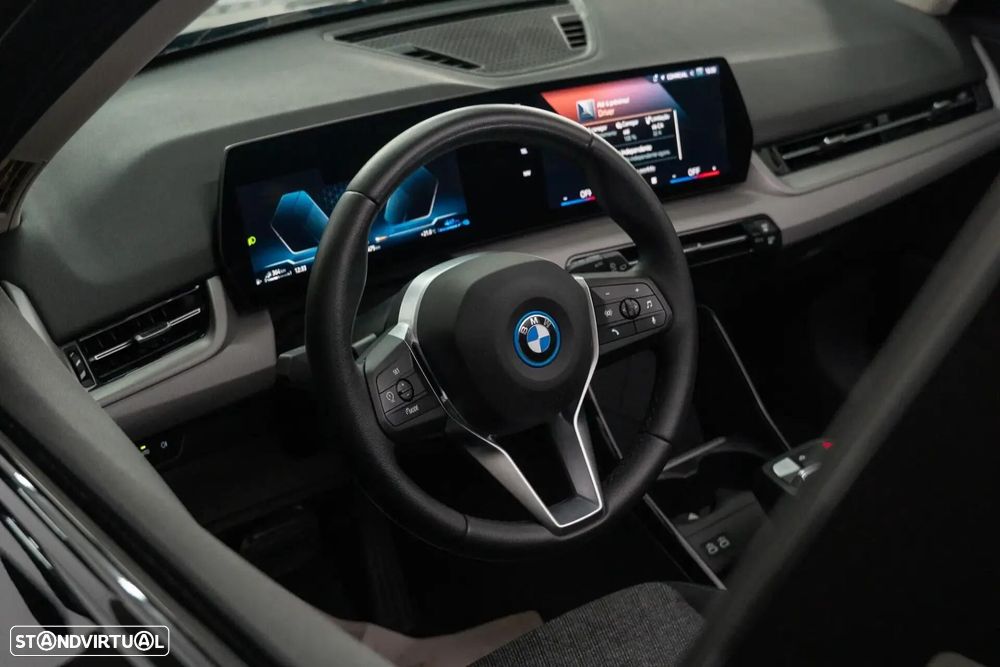 BMW X1 xDrive25e - 11