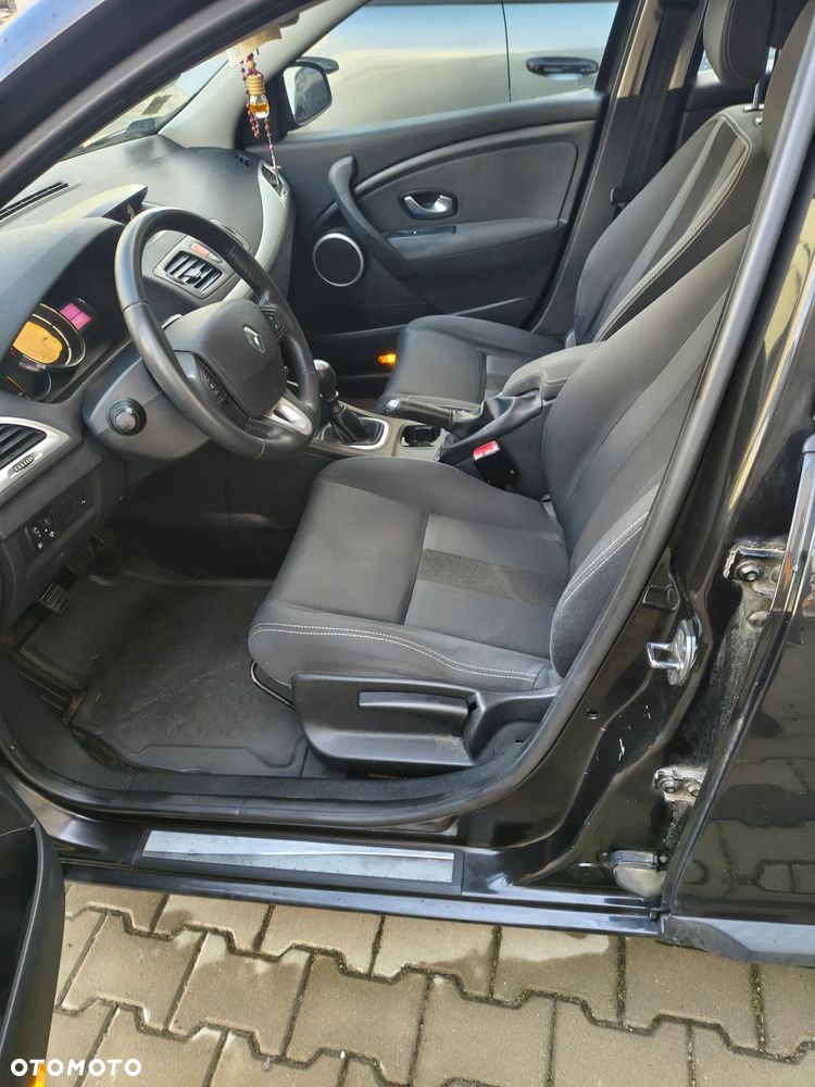 Renault Megane - 5