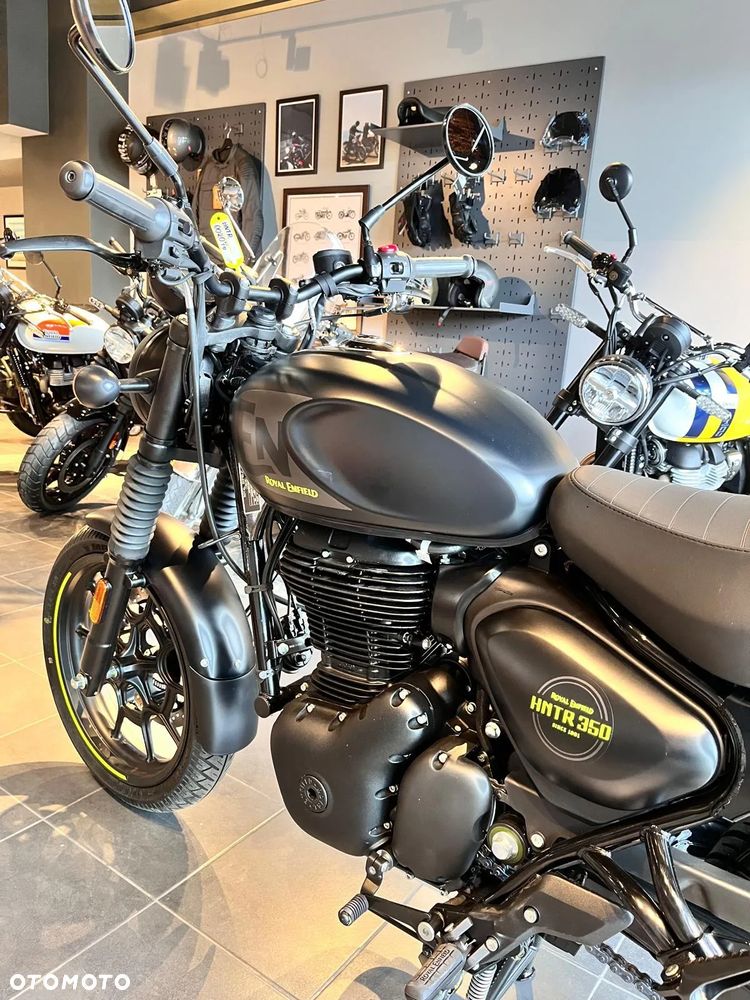 Royal Enfield HNTR - 8