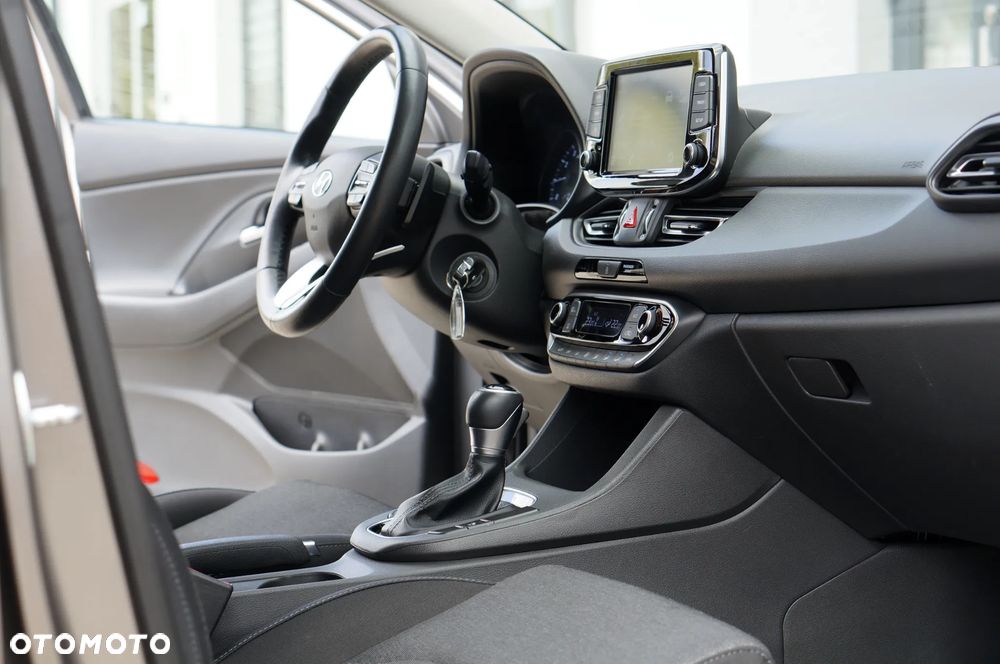 Hyundai i30 1.5 T-GDI 48V Comfort DCT - 15