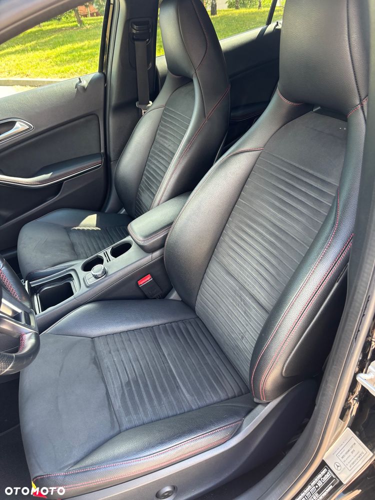 Mercedes-Benz GLA 250 4-Matic - 14
