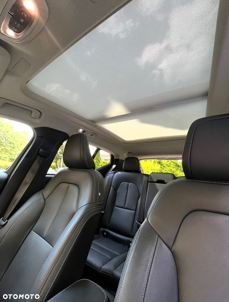 Volvo XC 40 T5 AWD Momentum (Intro Edition) - 13