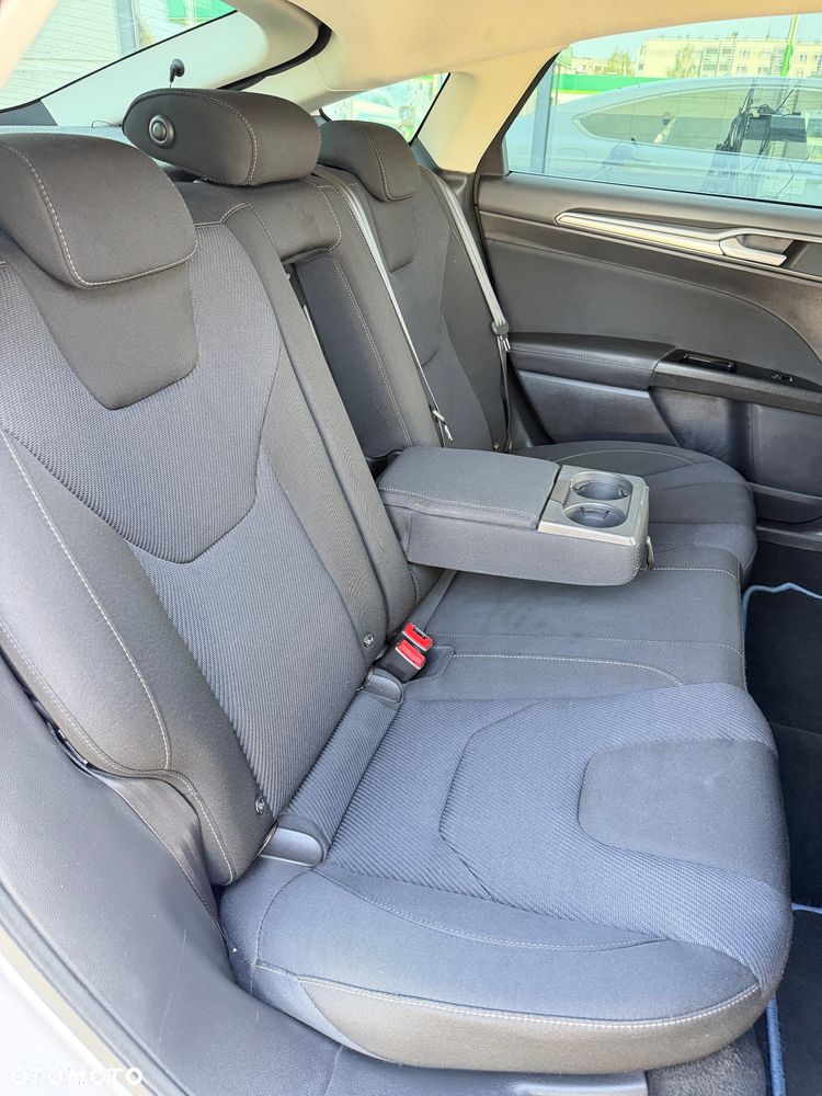 Ford Mondeo 2.0 TDCi Titanium - 19
