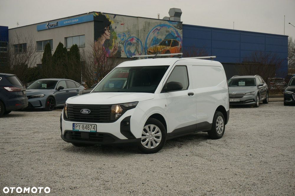 Ford Transit Courier - 3