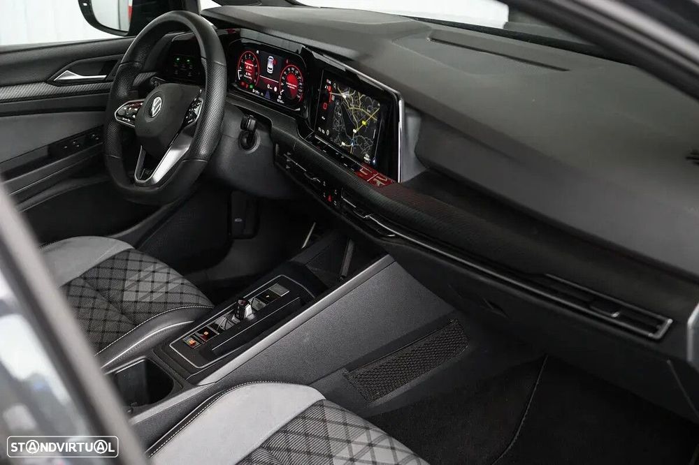 VW Golf 1.5 eTSI OPF DSG R-Line - 18