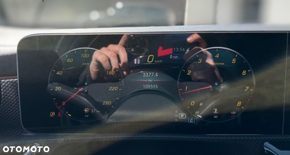 Mercedes-Benz CLA 200 7G-DCT Progressive - 19