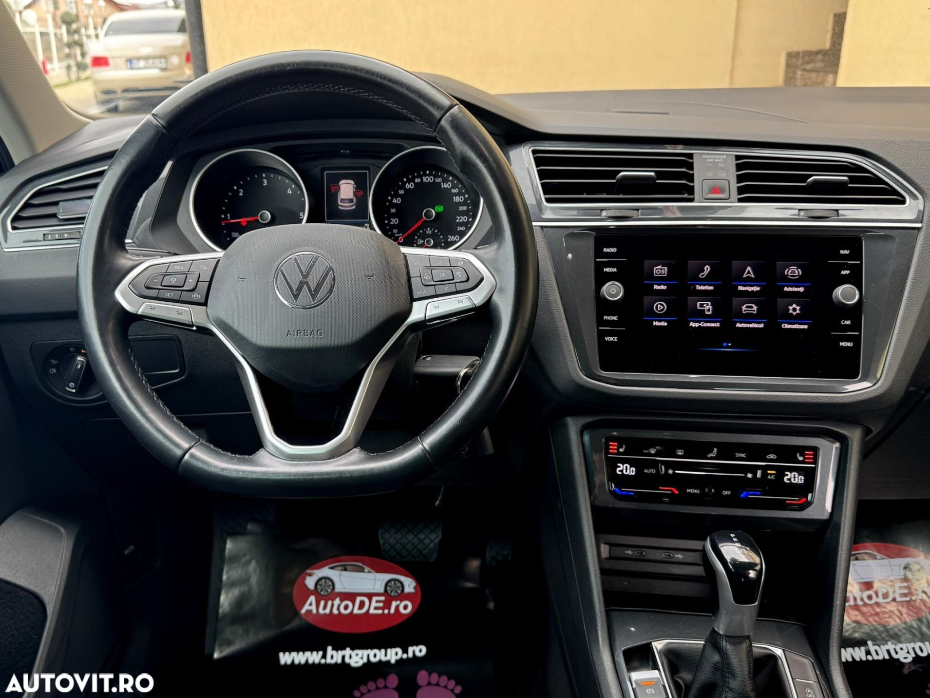 Volkswagen Tiguan - 10