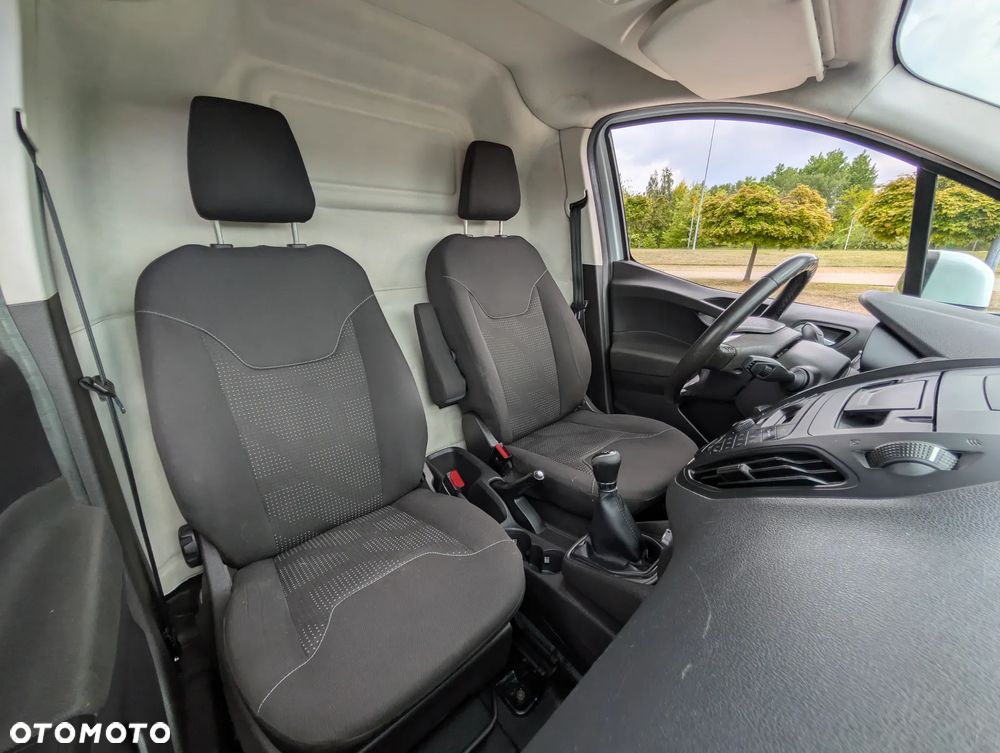 Ford TRANSIT COURIER - 19