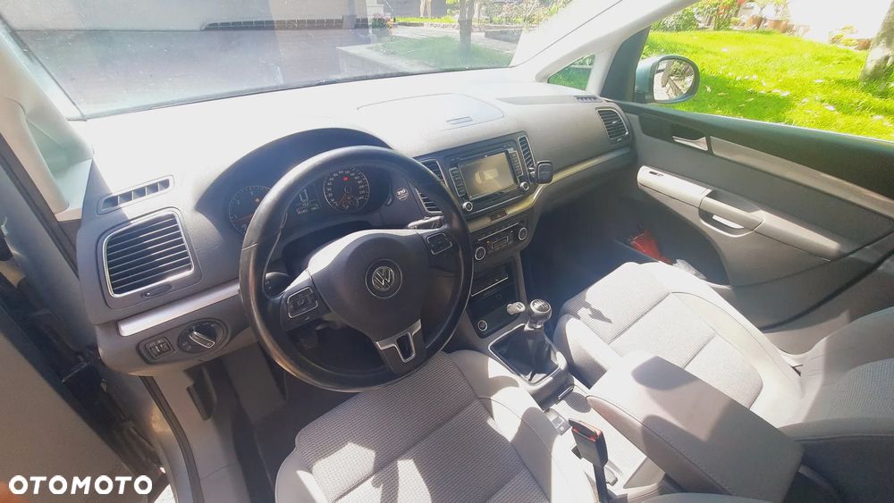 Volkswagen Sharan 2.0 TDI DPF BlueMotion Comfortline - 35