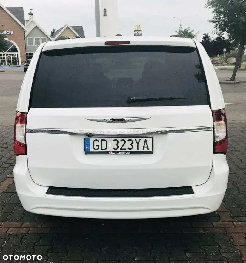 Chrysler Town & Country 3.6 Touring - 11