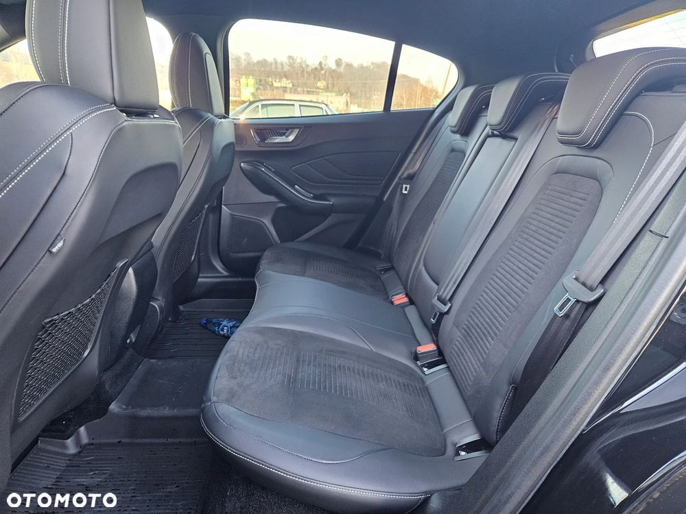 Ford Focus 2.3 EcoBoost S&S ST Edition - 35