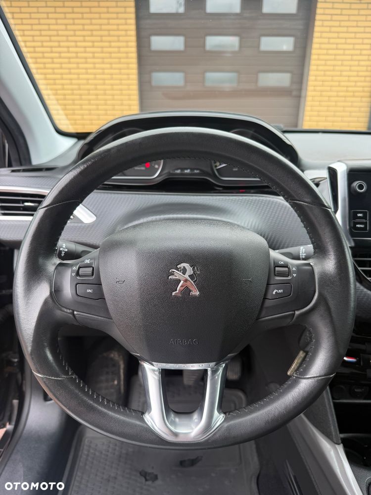Peugeot 2008 BlueHDi 100 STOP & START Style - 8