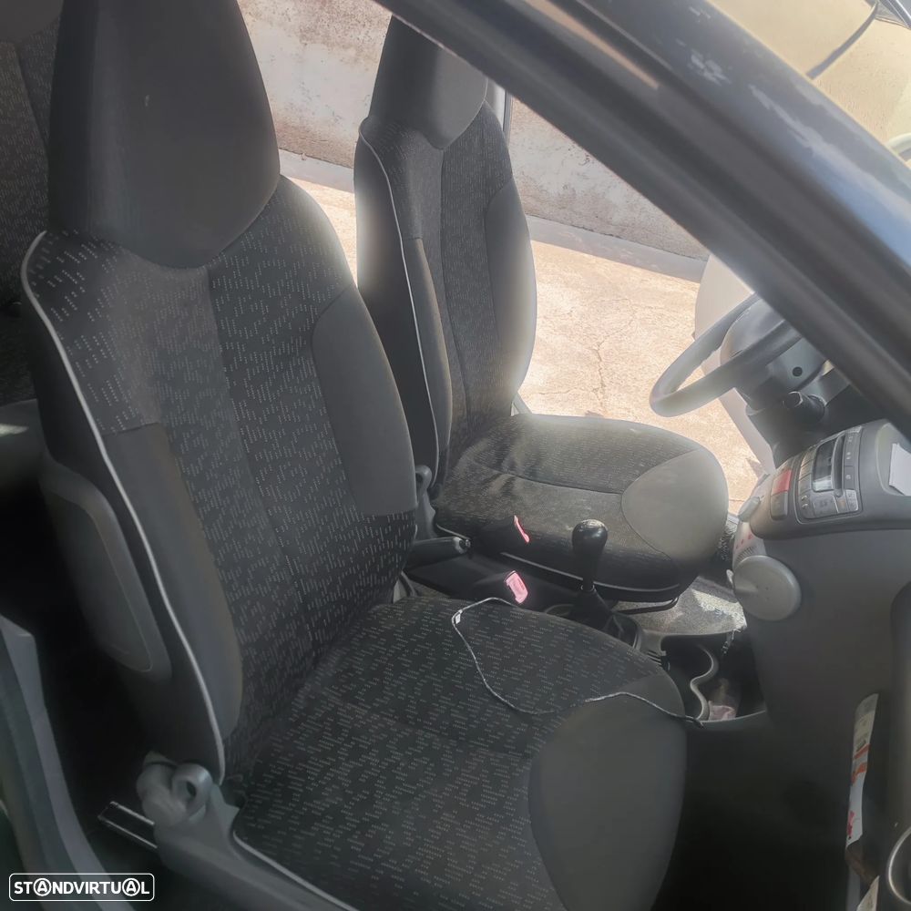 Peugeot 107 1.0 Urban - 15