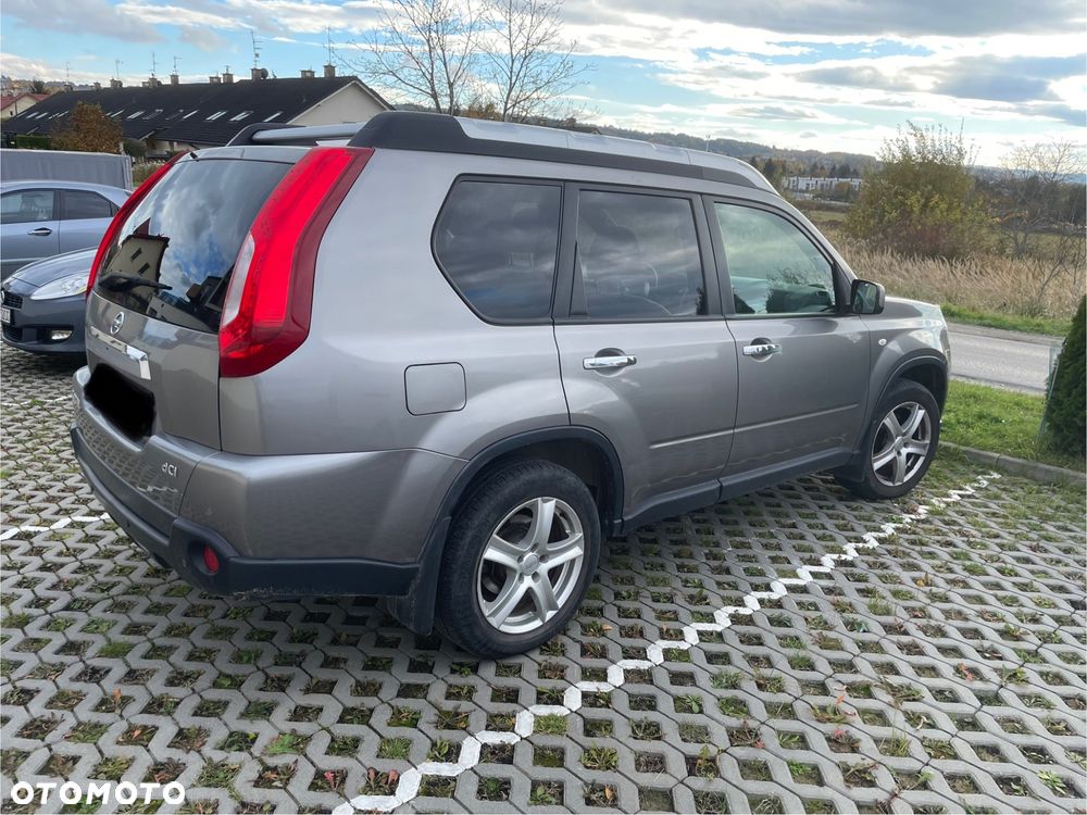 Nissan X-Trail 2.0 dCi LE - 11