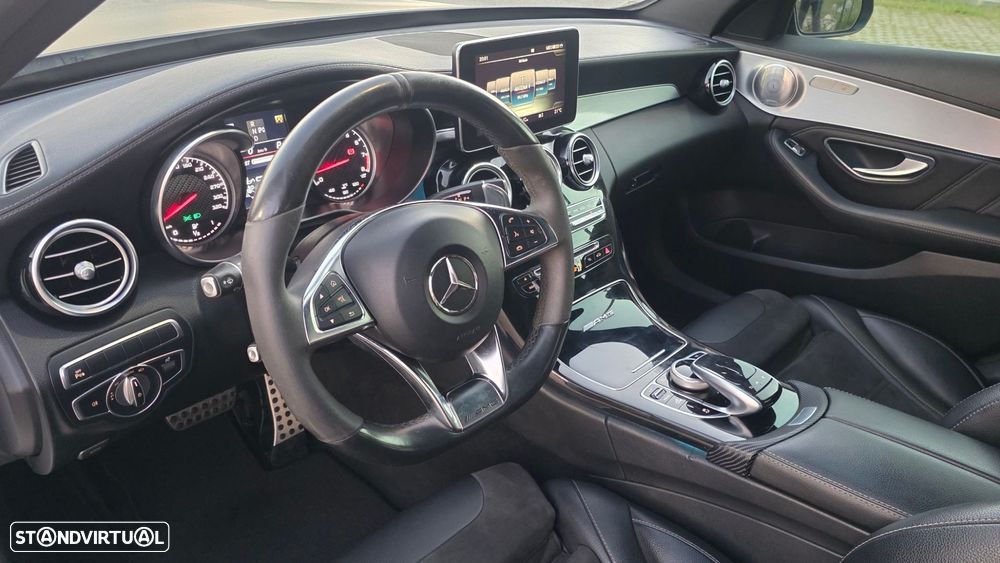 Mercedes-Benz C 63 AMG Standard - 10