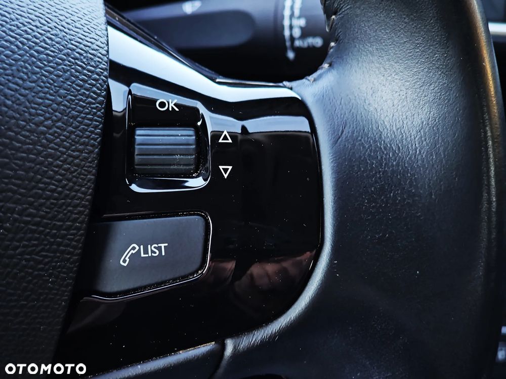 Peugeot 308 1.5 BlueHDi Active Pack Business S&S - 20