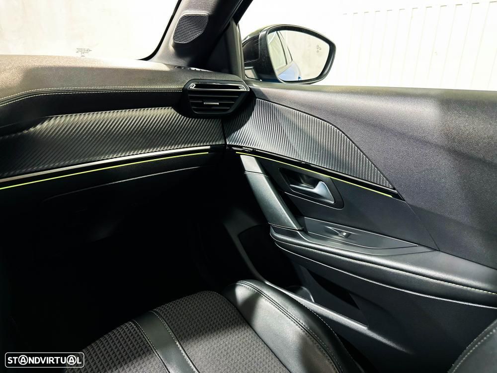 Peugeot e-208 50 kWh GT Pack - 24
