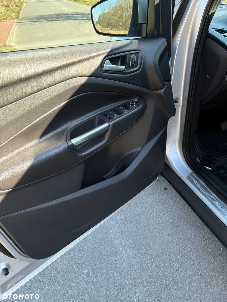 Ford Kuga 1.5 TDCi 2x4 Cool & Connect - 13